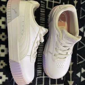 Child’s size 9 puma’s